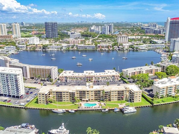 300 Golden Isles Dr 311, Hallandale Beach FL 33009