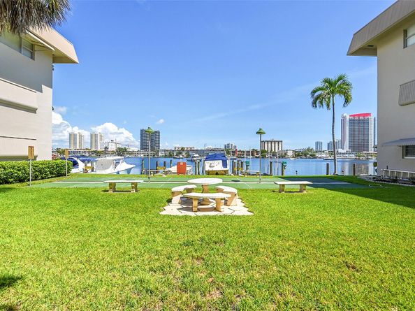 300 Golden Isles Dr 311, Hallandale Beach FL 33009