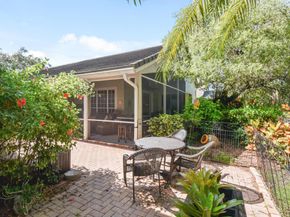 6861 Briarlake Circle, Palm Beach Gardens FL 33418