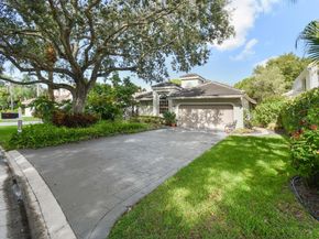 6861 Briarlake Circle, Palm Beach Gardens FL 33418