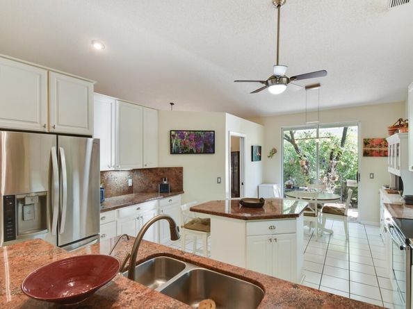 6861 Briarlake Circle, Palm Beach Gardens FL 33418