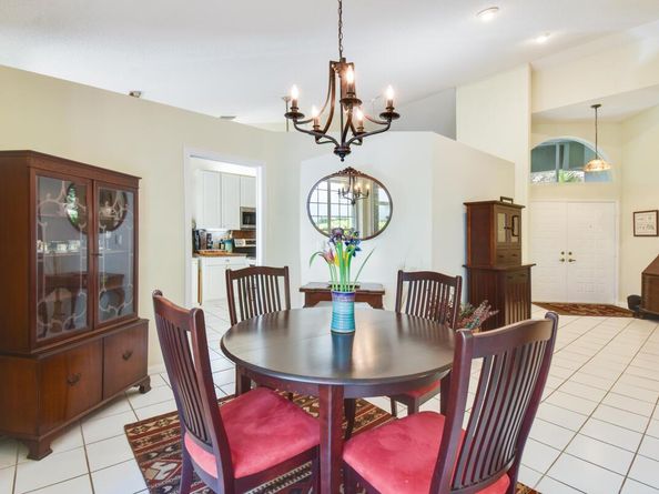 6861 Briarlake Circle, Palm Beach Gardens FL 33418