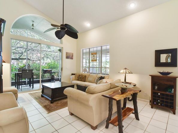 6861 Briarlake Circle, Palm Beach Gardens FL 33418