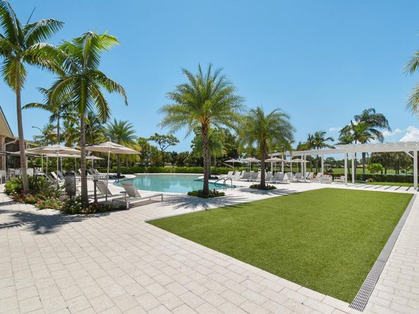 6861 Briarlake Circle, Palm Beach Gardens FL 33418