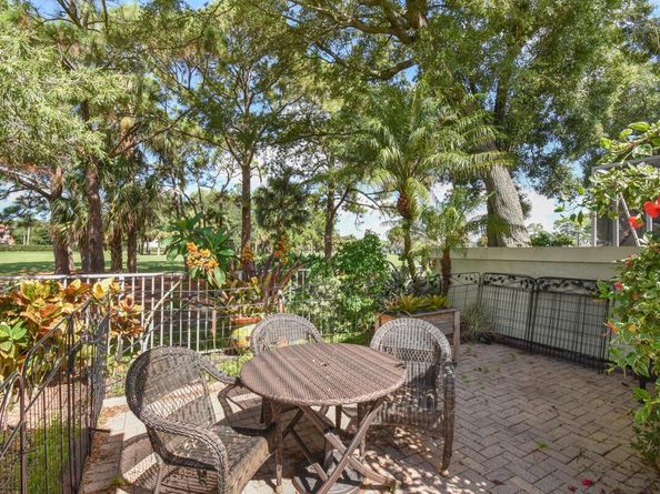 6861 Briarlake Circle, Palm Beach Gardens FL 33418