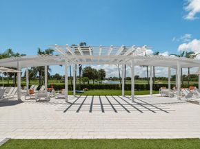 6861 Briarlake Circle, Palm Beach Gardens FL 33418