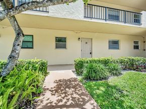 201 Berkley Rd 111, Hollywood FL 33024