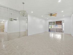 201 Berkley Rd 111, Hollywood FL 33024