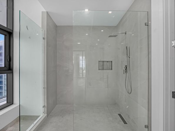 220 Lake Shore Drive N2103, Lake Park FL 33403