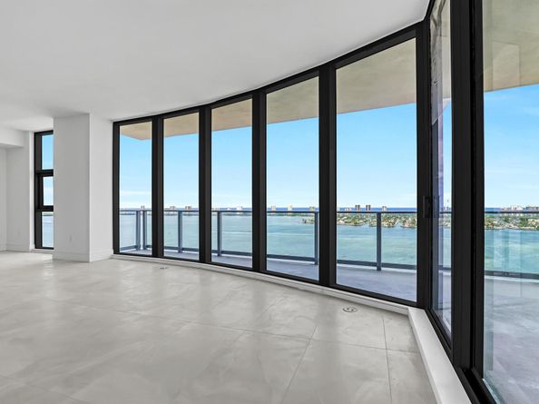 220 Lake Shore Drive N2103, Lake Park FL 33403
