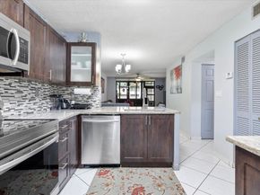 7547 NW 79th Ave 111, Tamarac FL 33321