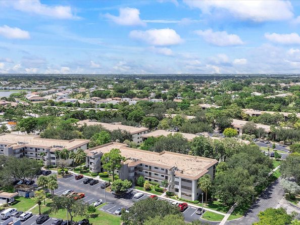 7547 NW 79th Ave 111, Tamarac FL 33321