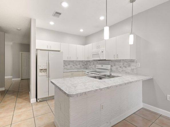 11368 SW 230th Ter, Miami FL 33170