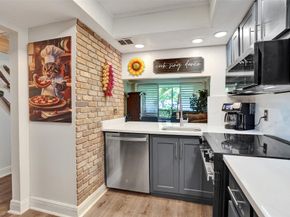 103 Royal Park Dr 1E, Oakland Park FL 33309