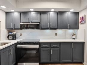 103 Royal Park Dr 1E, Oakland Park FL 33309