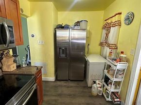 4133 NW 22nd Ct, Miami FL 33142