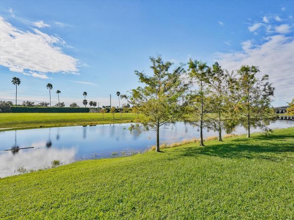 2622 Country Golf Drive, Wellington FL 33414