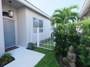2622 Country Golf Drive, Wellington FL 33414
