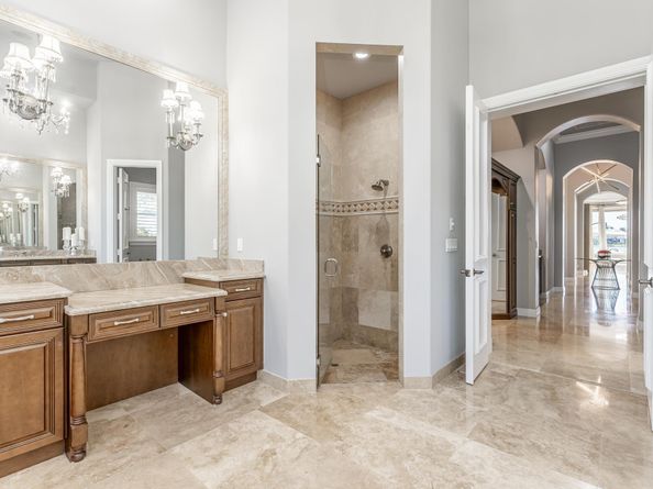 3111 Lake Ridge Ln, Weston FL 33332