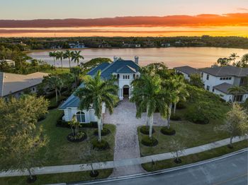 3111 Lake Ridge Ln