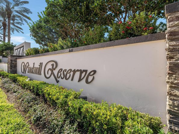 3111 Lake Ridge Ln, Weston FL 33332