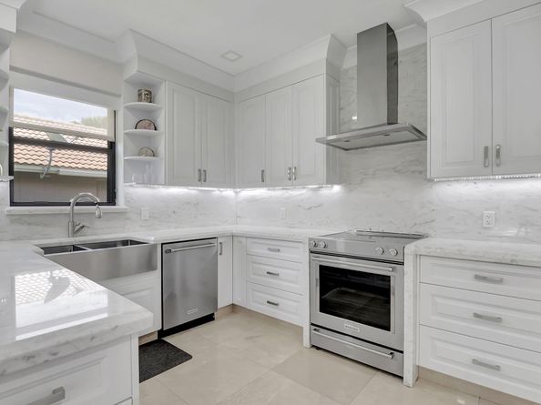 10099 Canoe Brook Circle, Boca Raton FL 33498