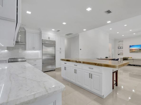 10099 Canoe Brook Circle, Boca Raton FL 33498