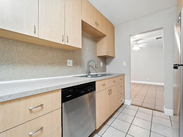 6103 NW 20th Ct, Margate FL 33063