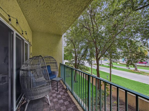 1610 Presidential Way B207, West Palm Beach FL 33401