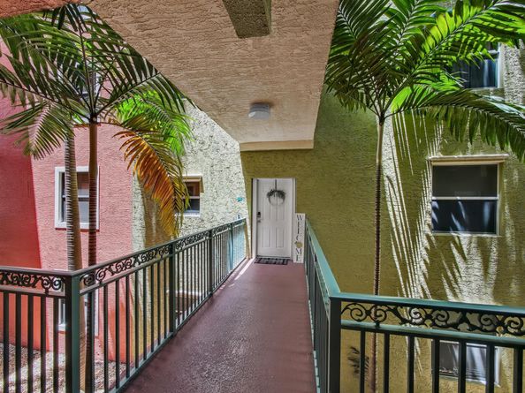 1610 Presidential Way B207, West Palm Beach FL 33401