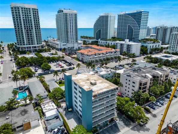 524 Orton Ave 604, Fort Lauderdale FL 33304