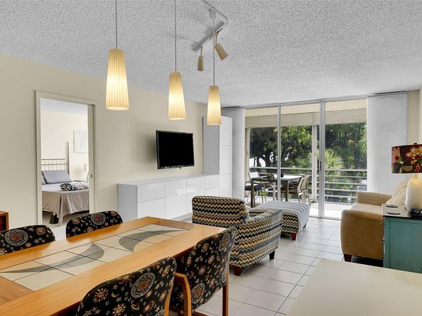 4898 NW 29TH Ct 304, Lauderdale Lakes FL 33313