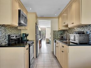4898 NW 29TH Ct 304, Lauderdale Lakes FL 33313