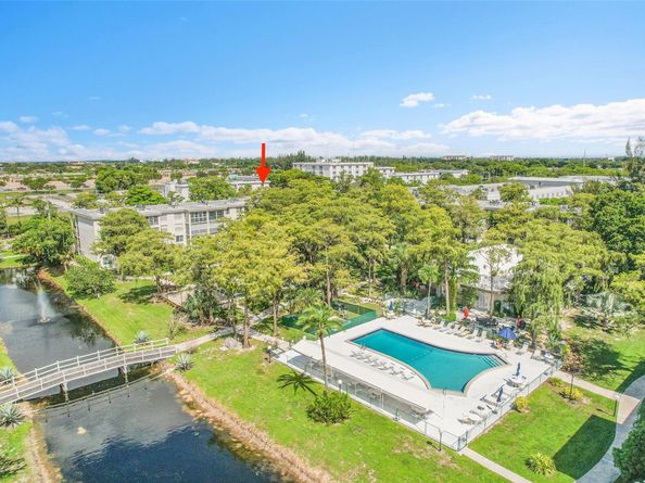 4898 NW 29TH Ct 304, Lauderdale Lakes FL 33313