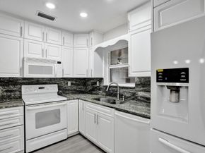 7341 Meridian St, Miramar FL 33023