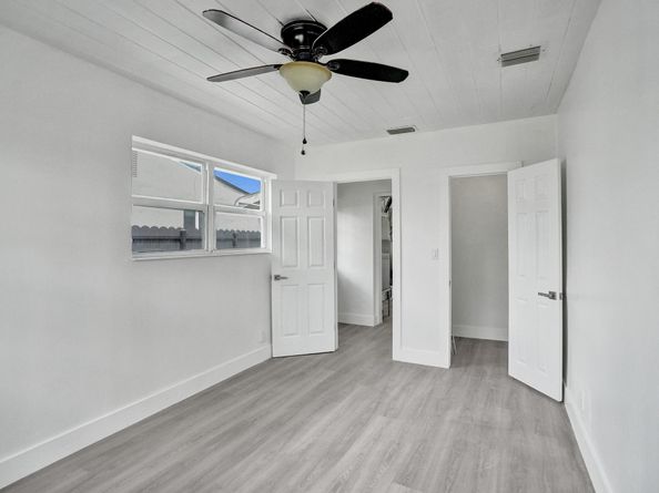 7341 Meridian St, Miramar FL 33023