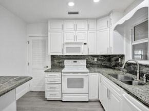 7341 Meridian St, Miramar FL 33023