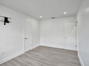 7341 Meridian St, Miramar FL 33023