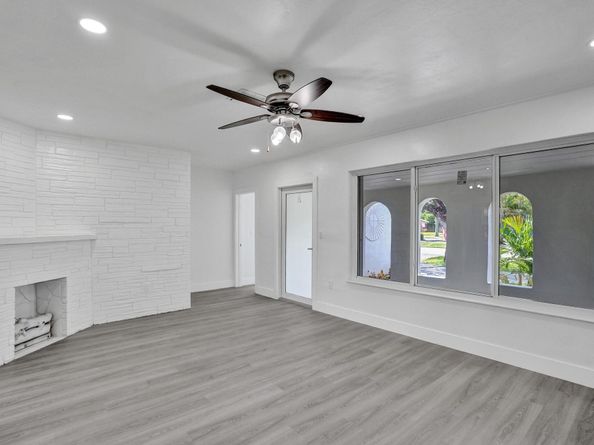 7341 Meridian St, Miramar FL 33023