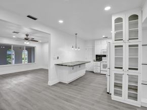 7341 Meridian St, Miramar FL 33023