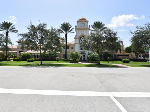 8312 Tobago Lane, Wellington FL 33414