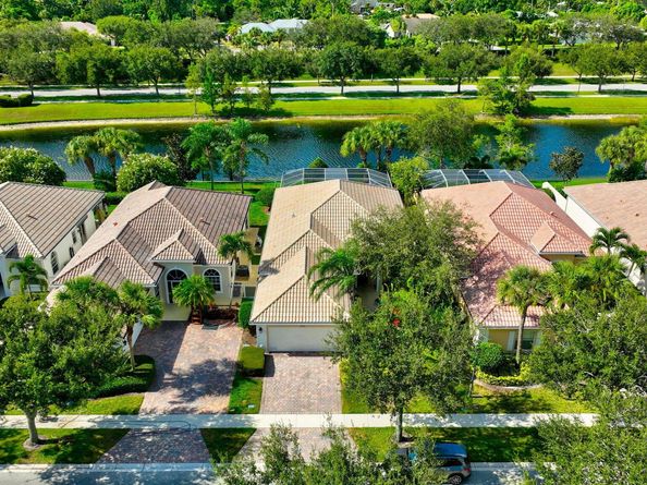 8312 Tobago Lane, Wellington FL 33414