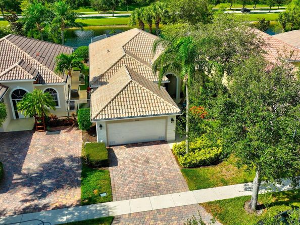 8312 Tobago Lane, Wellington FL 33414