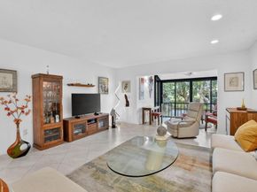 8310 Casa Del Lago D, Boca Raton FL 33433