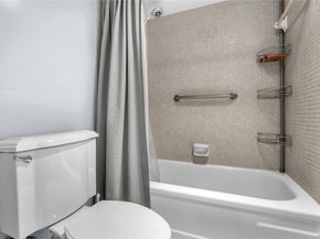 400 Oaks Lane 115, Pompano Beach FL 33069