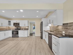 607 W Perry Street, Lantana FL 33462