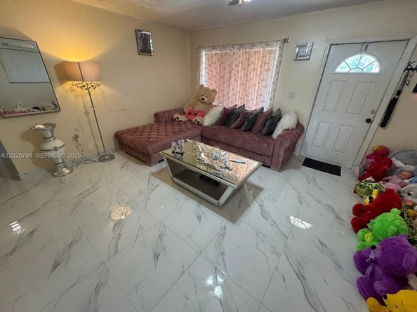 5923 Fillmore Street, Hollywood FL 33021