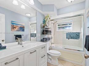 2424 NE 9th Street 207, Fort Lauderdale FL 33304