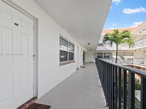 2424 NE 9th Street 207, Fort Lauderdale FL 33304