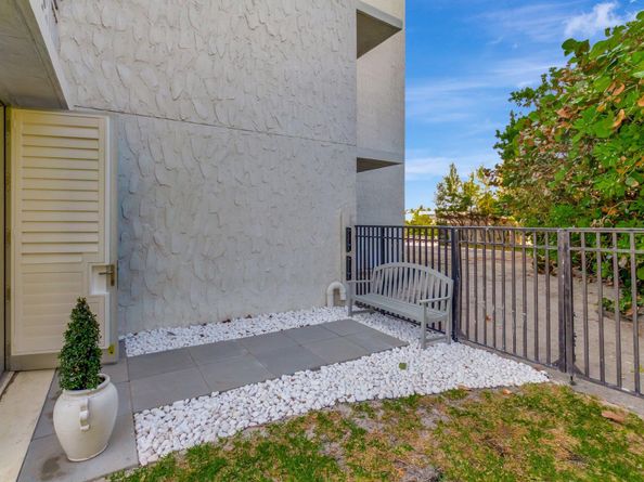 1225 S Ocean Boulevard 105, Delray Beach FL 33483